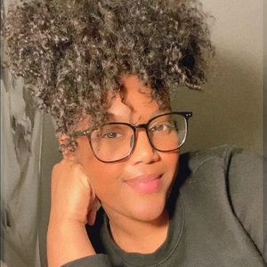 Meet your Posher, Brianna